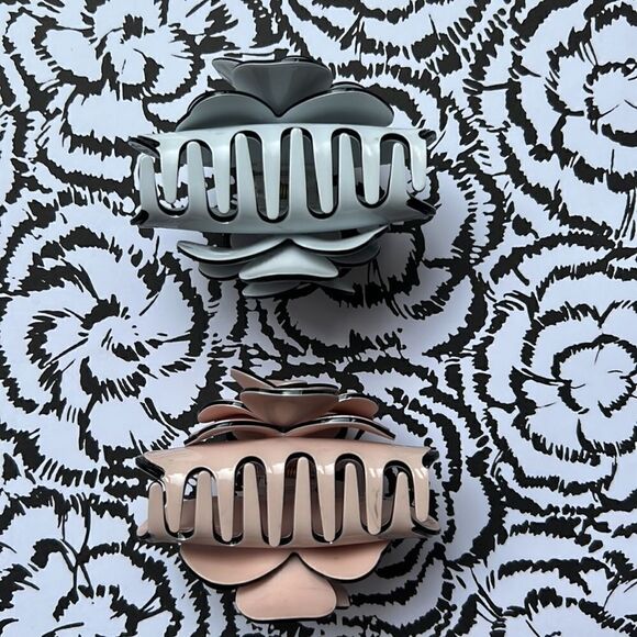 Camellia Flower Hair Claw Clip 2 piece set - Picture 5 of 8